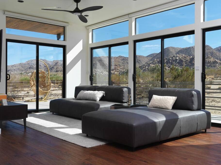 Panoramic Heaven - Luxury Designer Property W Spa 조슈아 트리 외부 사진
