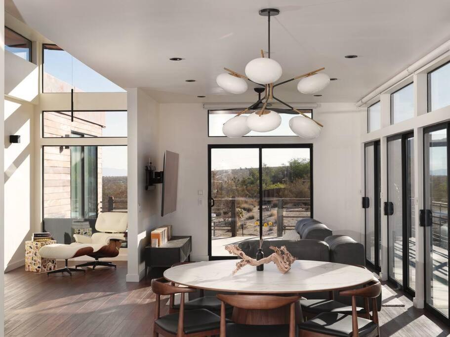 Panoramic Heaven - Luxury Designer Property W Spa 조슈아 트리 외부 사진